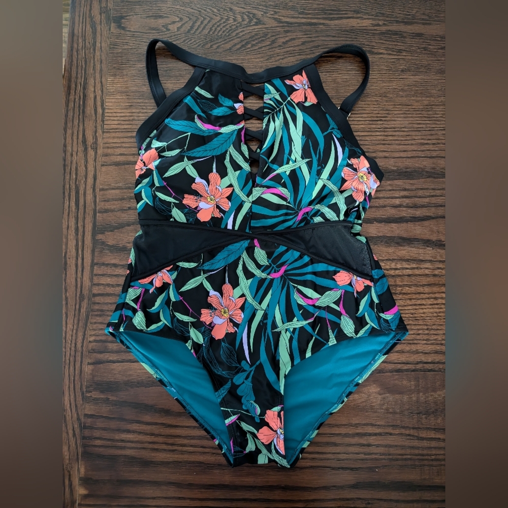 Swim suit